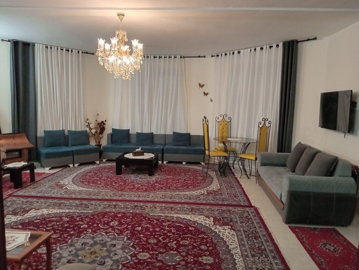 ویلا دوخوابه باغ کاخ استخردار