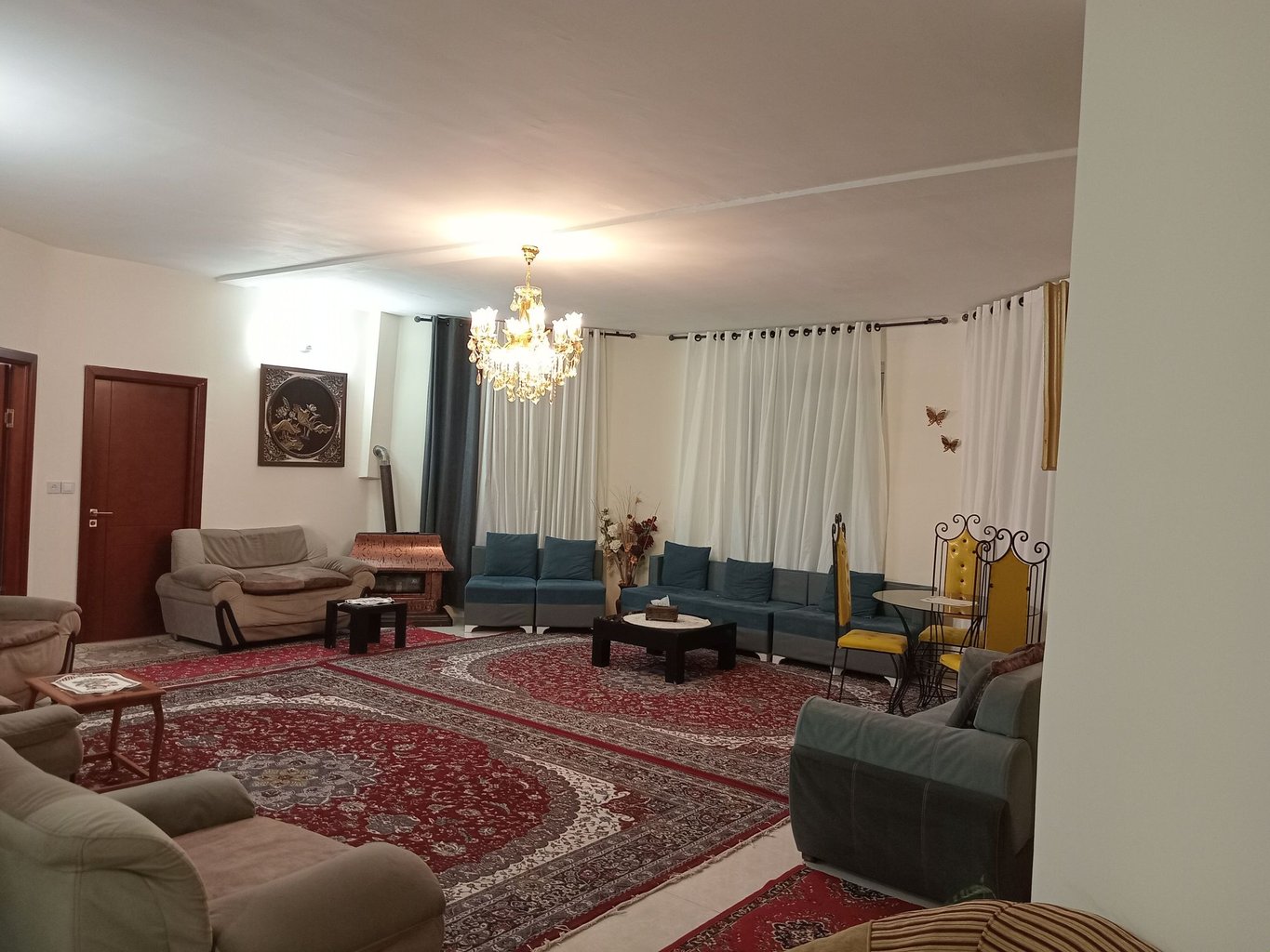 ویلا دوخوابه باغ کاخ استخردار