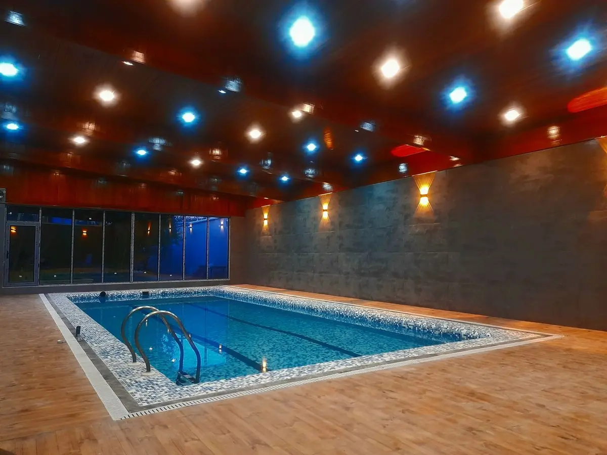 ویلا دوخوابه ویلا استخردار آبگرم سرو 4 - استخر