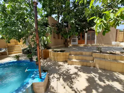 بومگردی شمعدونی برزک - واحد توت سفید