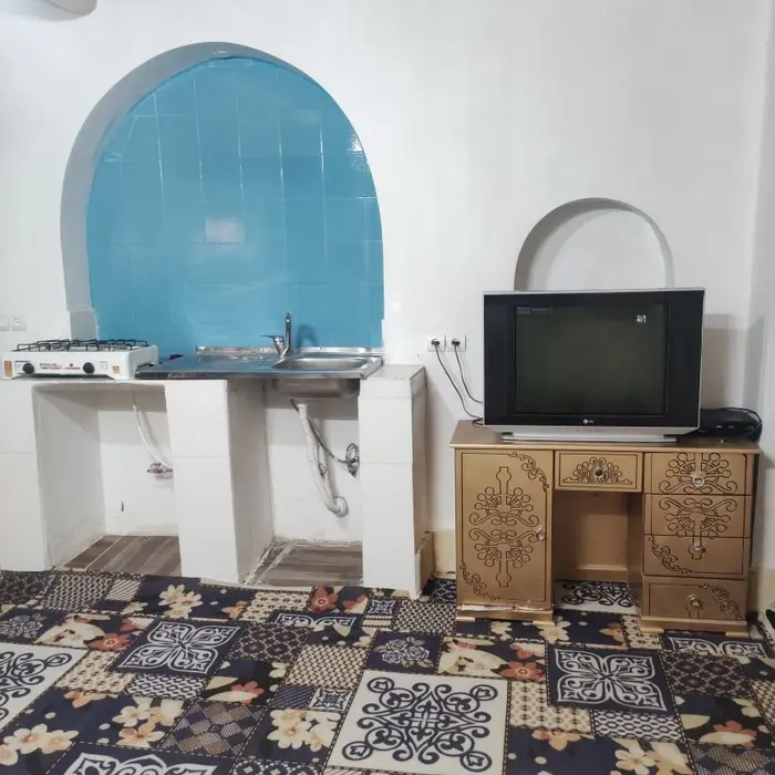 بوم گردی شمعدونی برزک - واحد گردو