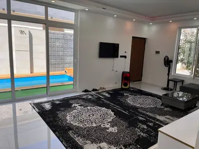 ویلا دوخوابه استخردار آبگرم عطر سیب