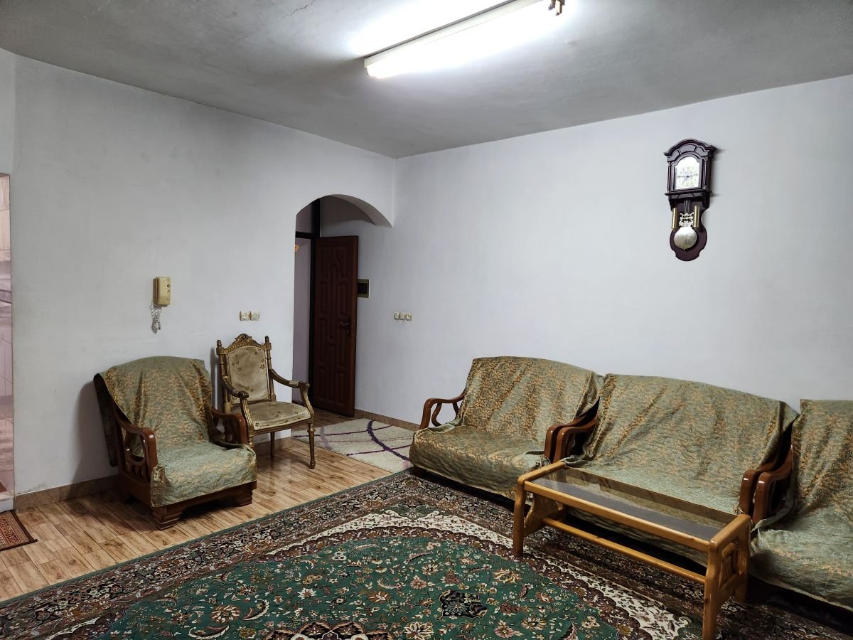 آپارتمان یک خوابه رستمیان 1 - حال