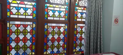 اقامتگاه سنتی ملک تاج - واحد شاهنشین