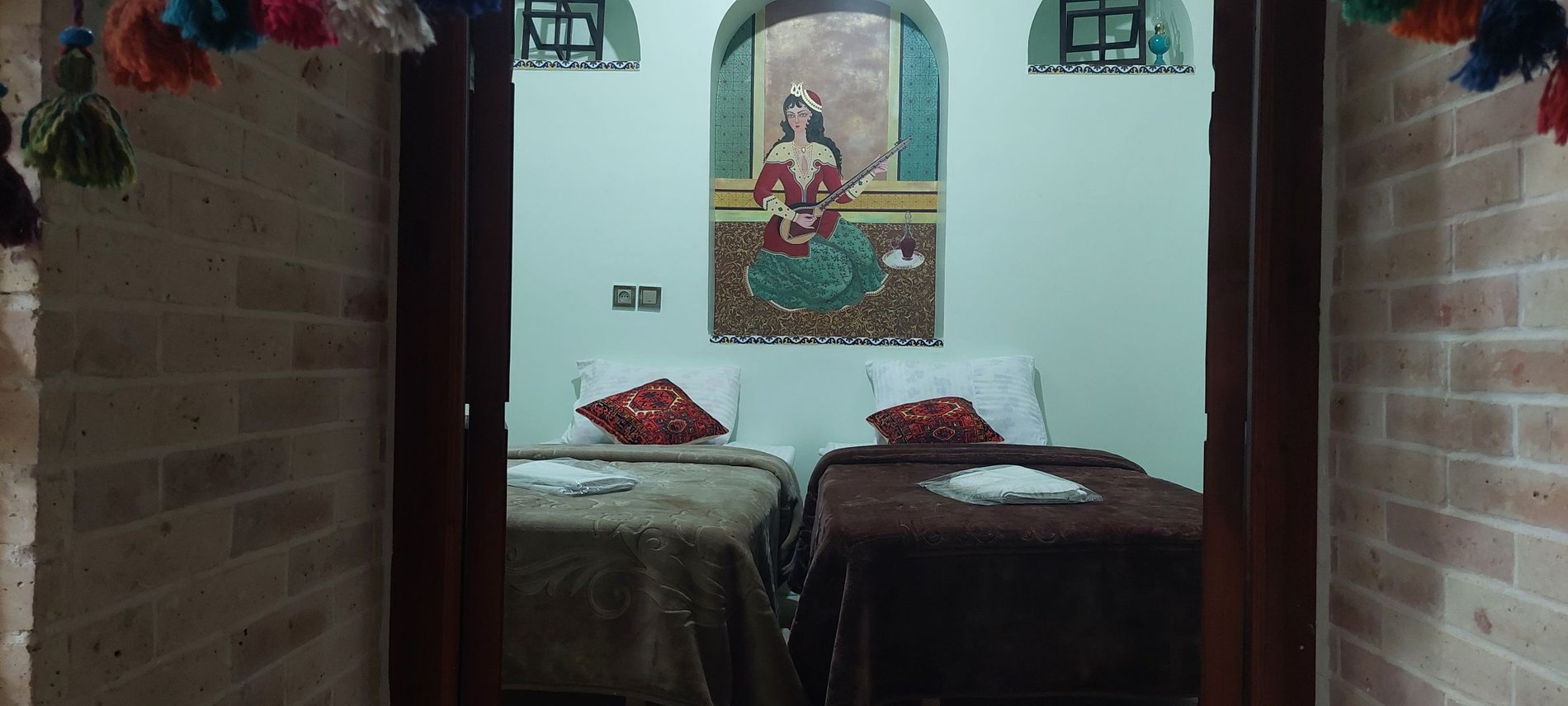 ملک تاج - واحد هشتی