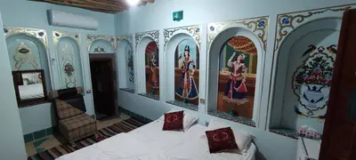 اقامتگاه سنتی ملک تاج - واحد شاهنشین