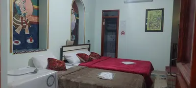 اقامتگاه سنتی ملک تاج - واحد پنج دری