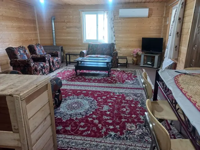 کلبه سه خوابه چوبی خانه دوست