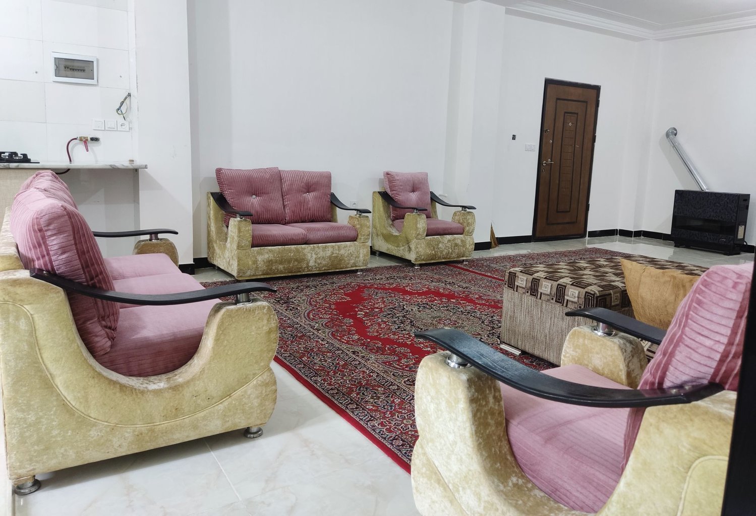 ویلا دوخوابه جنگلی دوهزار تیام