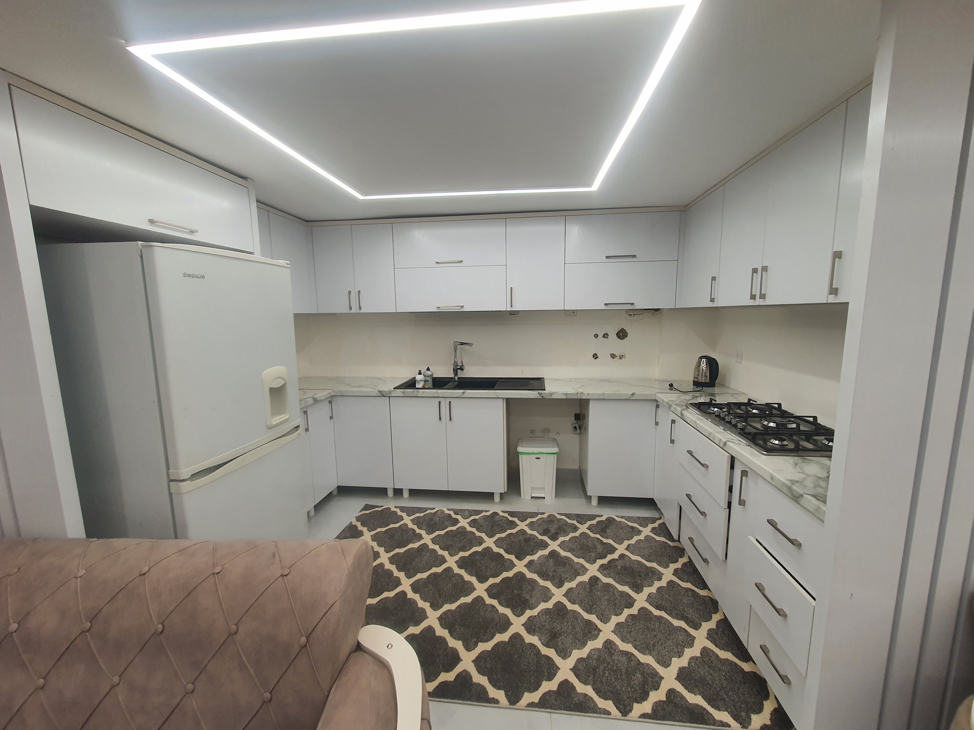 سوئیت یک خوابه سهند خیام