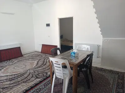 آپارتمان یک خوابه روستایی کوشالشاد