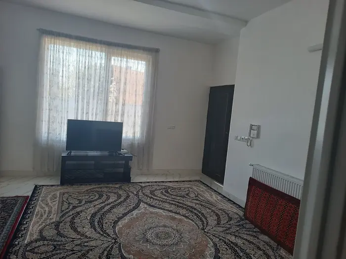 آپارتمان یک خوابه روستایی کوشالشاد