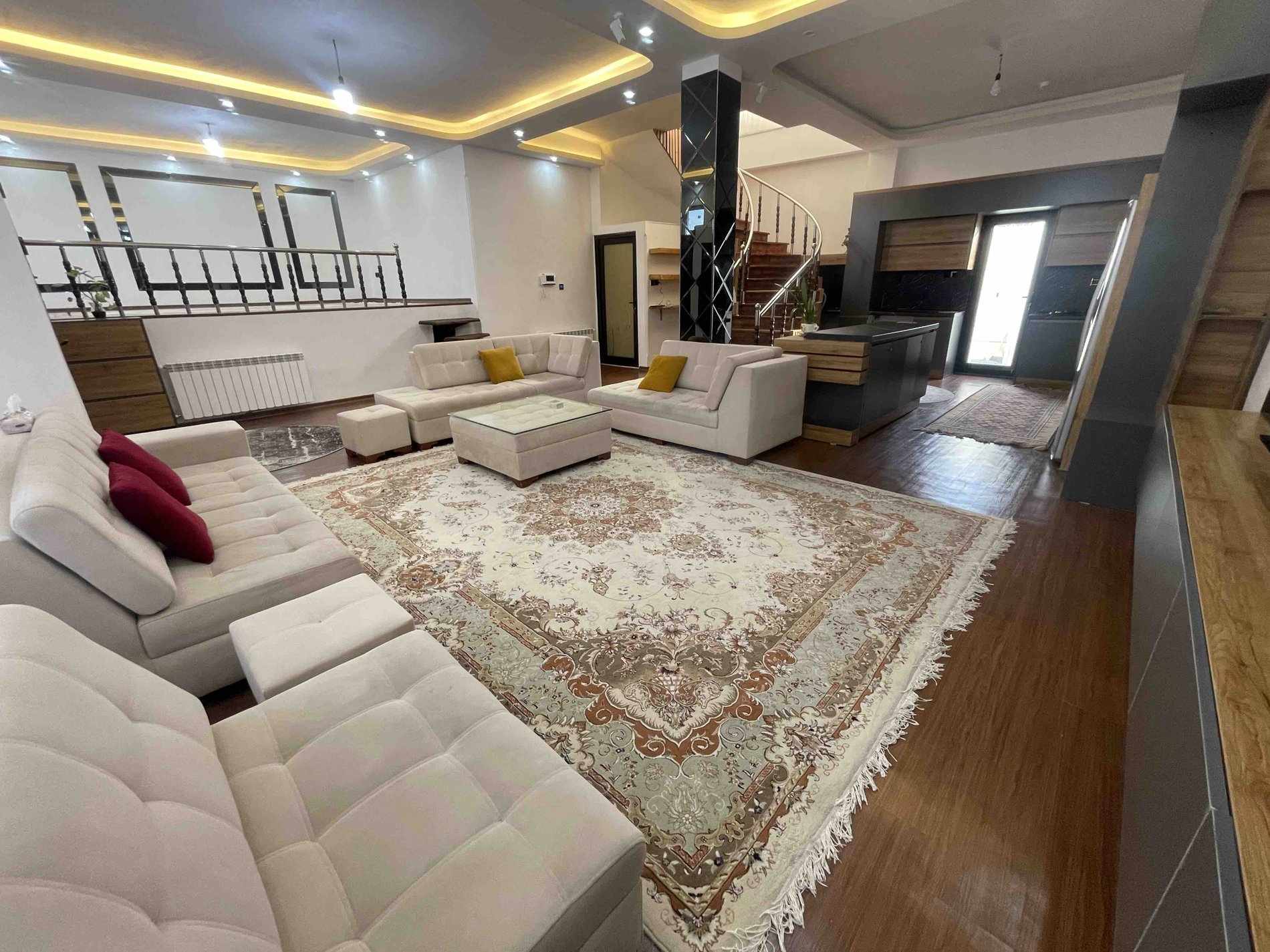 دوخوابه دوبلکس استخردار ساحل کاسپین