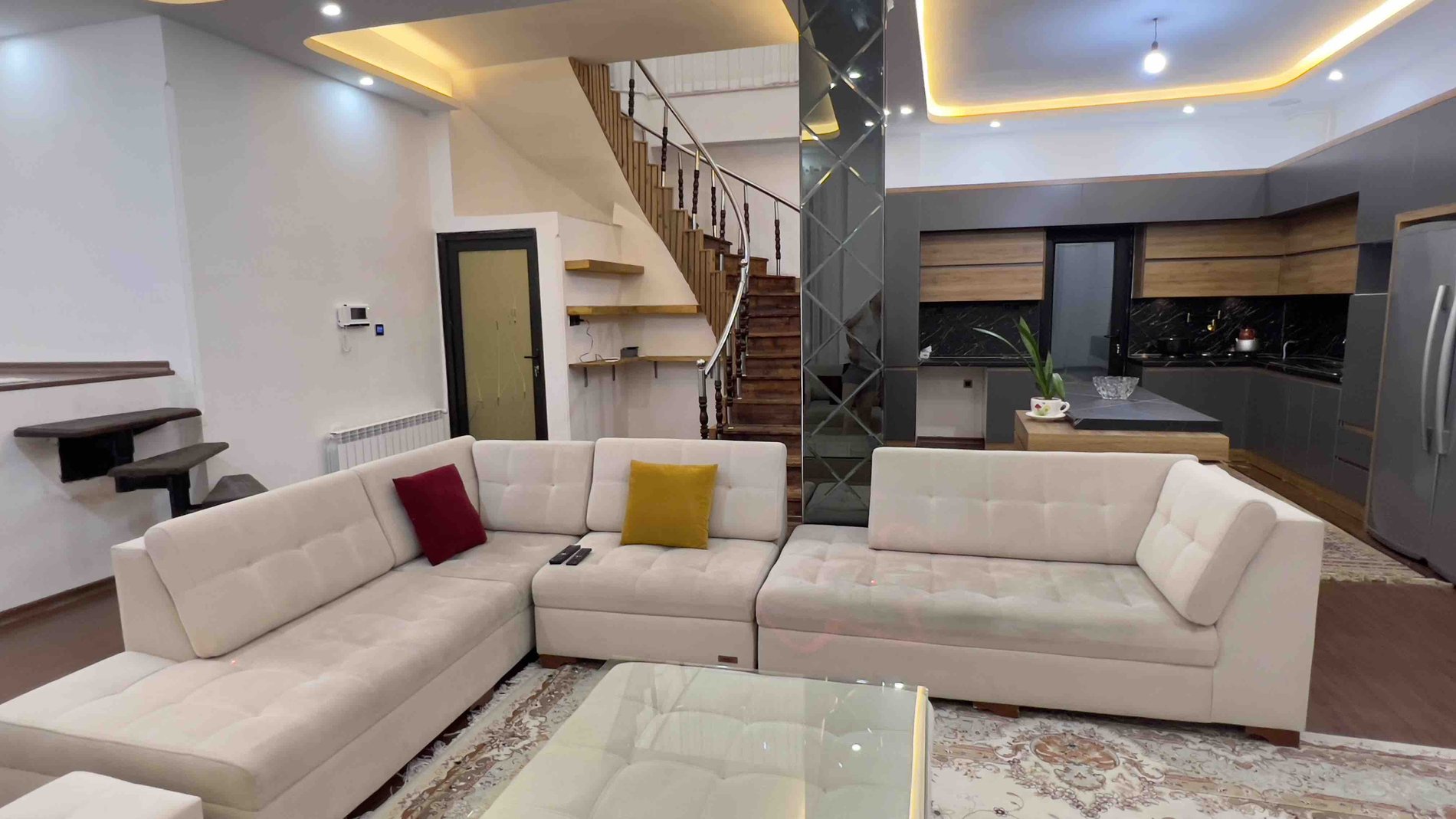 دوخوابه دوبلکس استخردار ساحل کاسپین