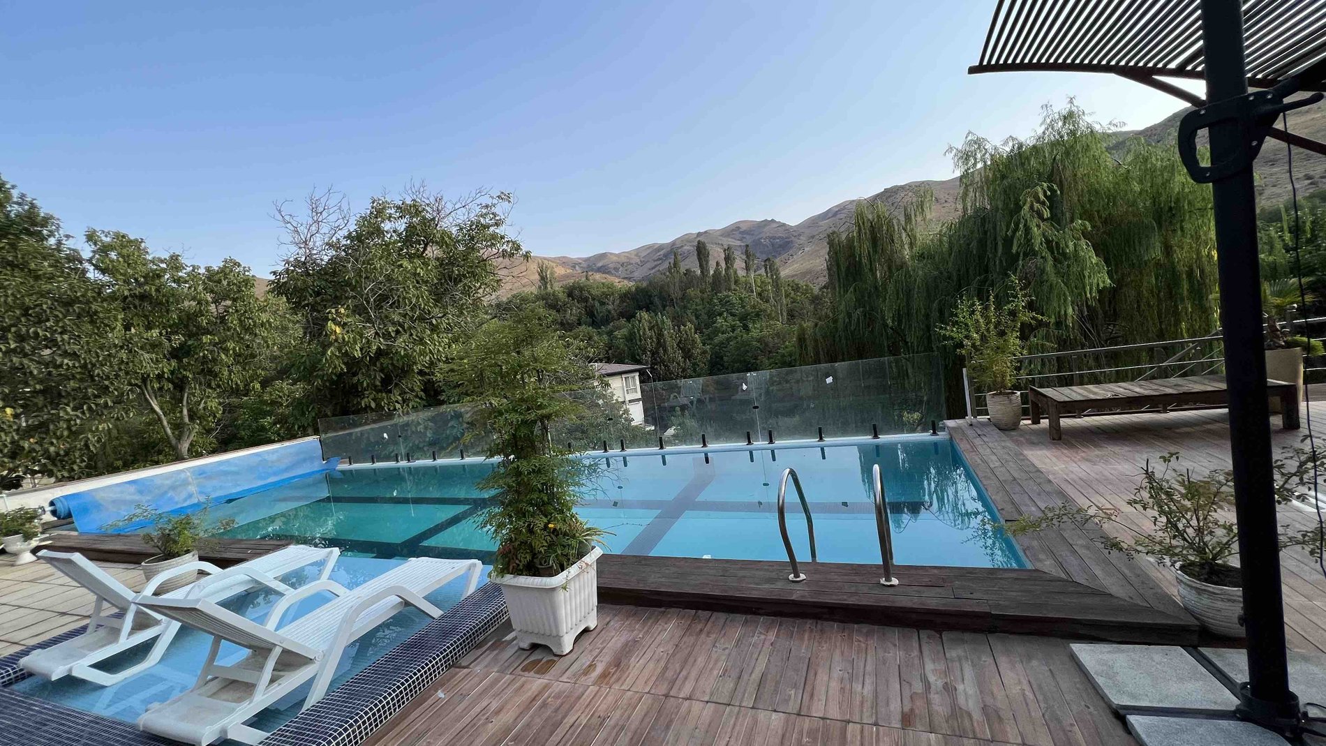 ویلا دوخوابه استخردار آبگرم  نشاط