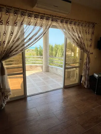 آپارتمان دوخوابه ساحلی قلی زاده ۲