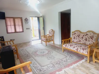 کلبه دوخوابه جنگلی پسرشجاع