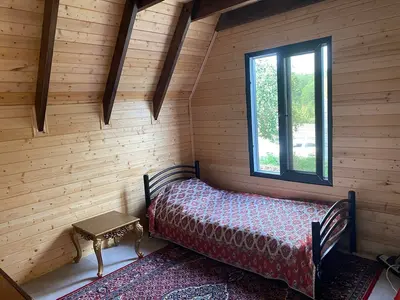 کلبه دوخوابه چوبی آرمو