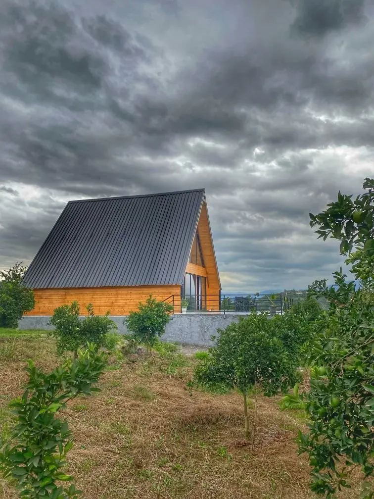 کلبه دوخوابه چوبی آرمو