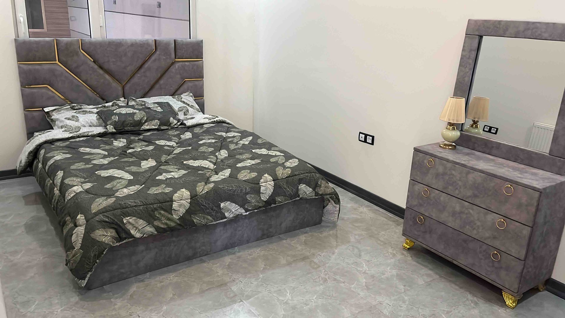 دوخوابه استخردار آبگرم رزهای آبی 1