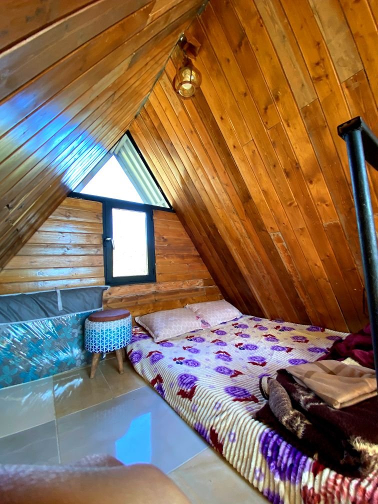 یک خوابه سوئیسی ماه تی تی