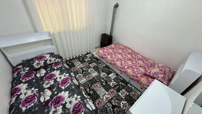 ویلا دوخوابه سرسبز گلها - اتاق۲