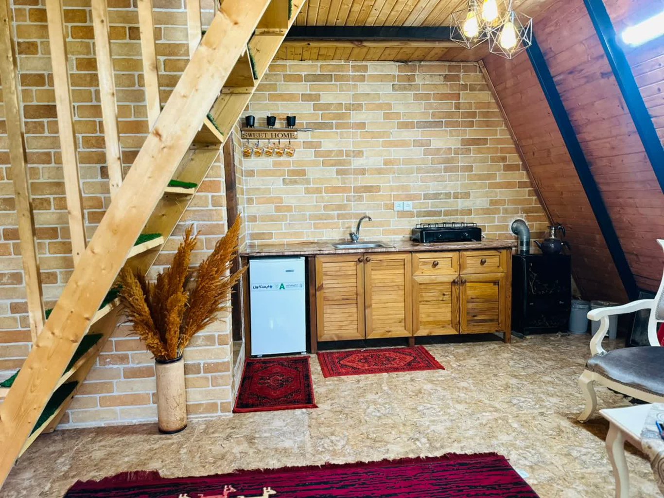 کلبه یک خوابه سوئیسی جنگلی دلیزه ۳