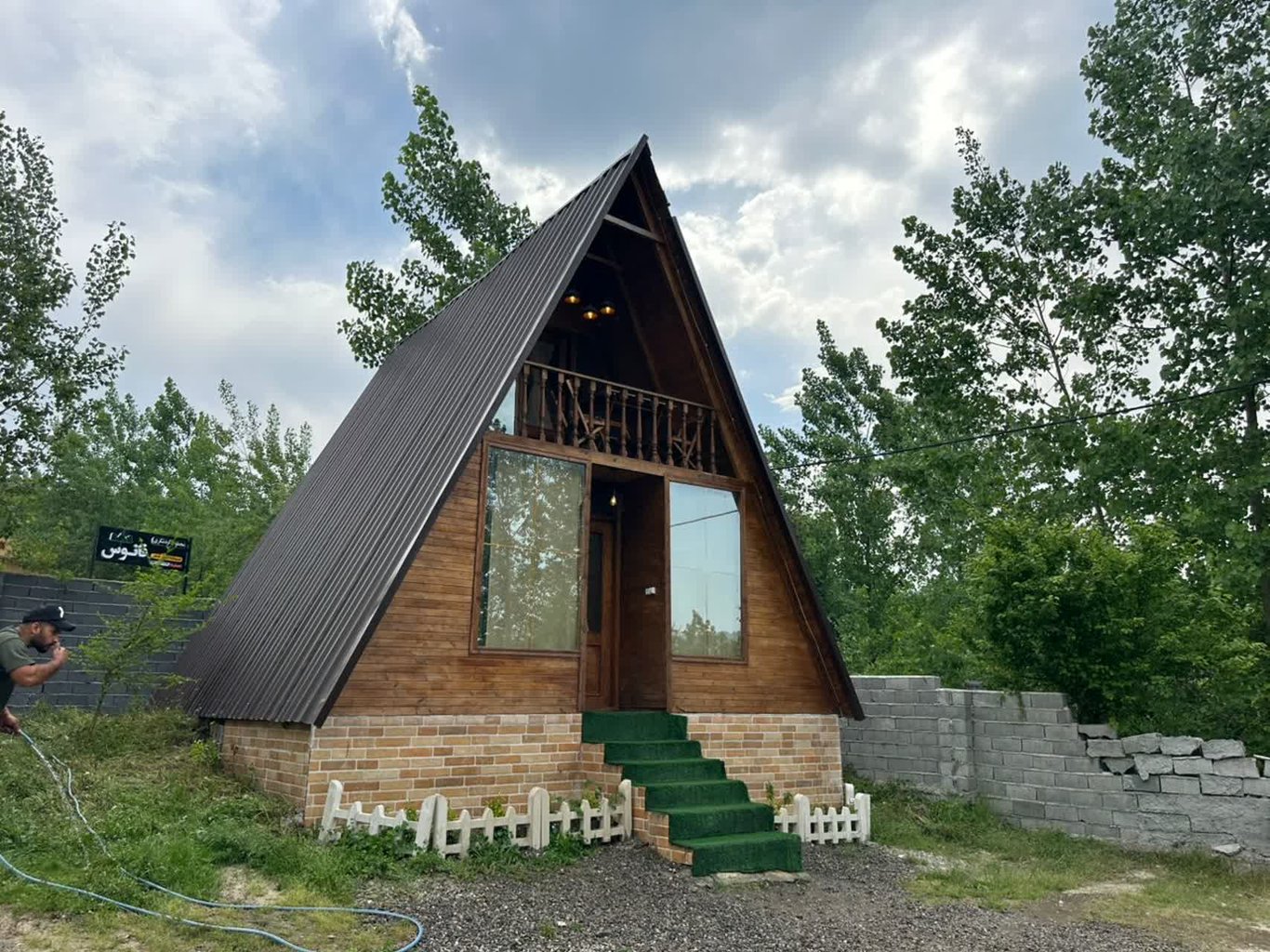 کلبه یک خوابه سوئیسی جنگلی دلیزه ۳