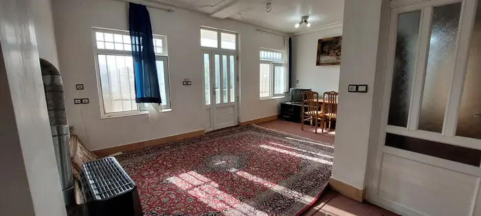 سوئیت یک خوابه جنگلی قلعه قافه - حال پذیرایی