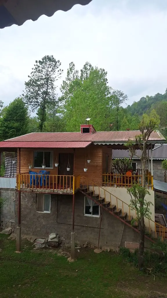 کلبه یک خوابه چوبی رژه 1