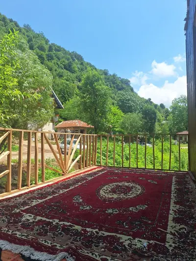 کلبه دوخوابه جنگلی رژه