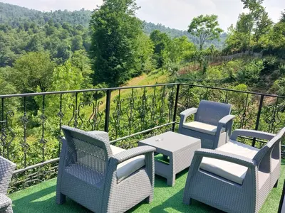 کلبه دوخوابه سوئیسی فانوس