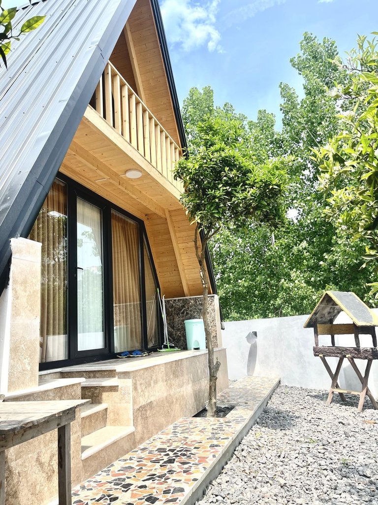 کلبه سوییسی استخردار آبگرم نسیم 4