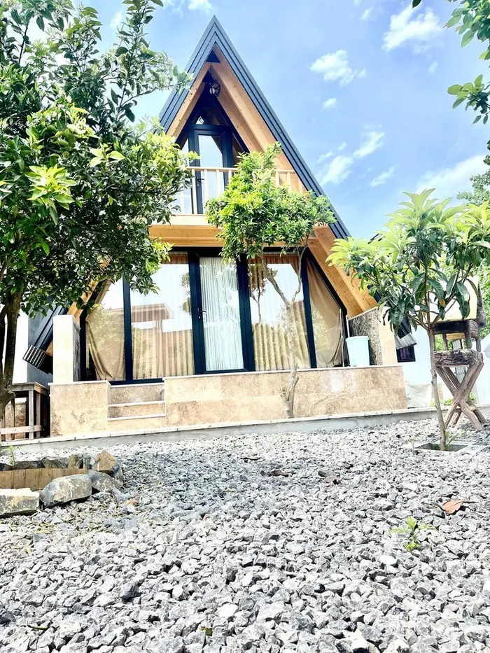 کلبه کلبه سوییسی استخردار آبگرم نسیم 4