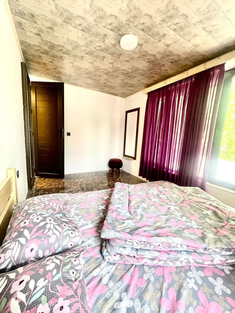 کلبه سوییسی استخردار آبگرم نسیم 4