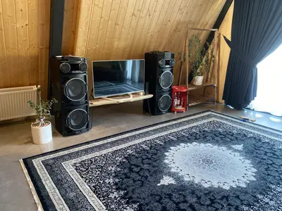 کلبه دوخوابه استخردار آبگرم ایران زمین