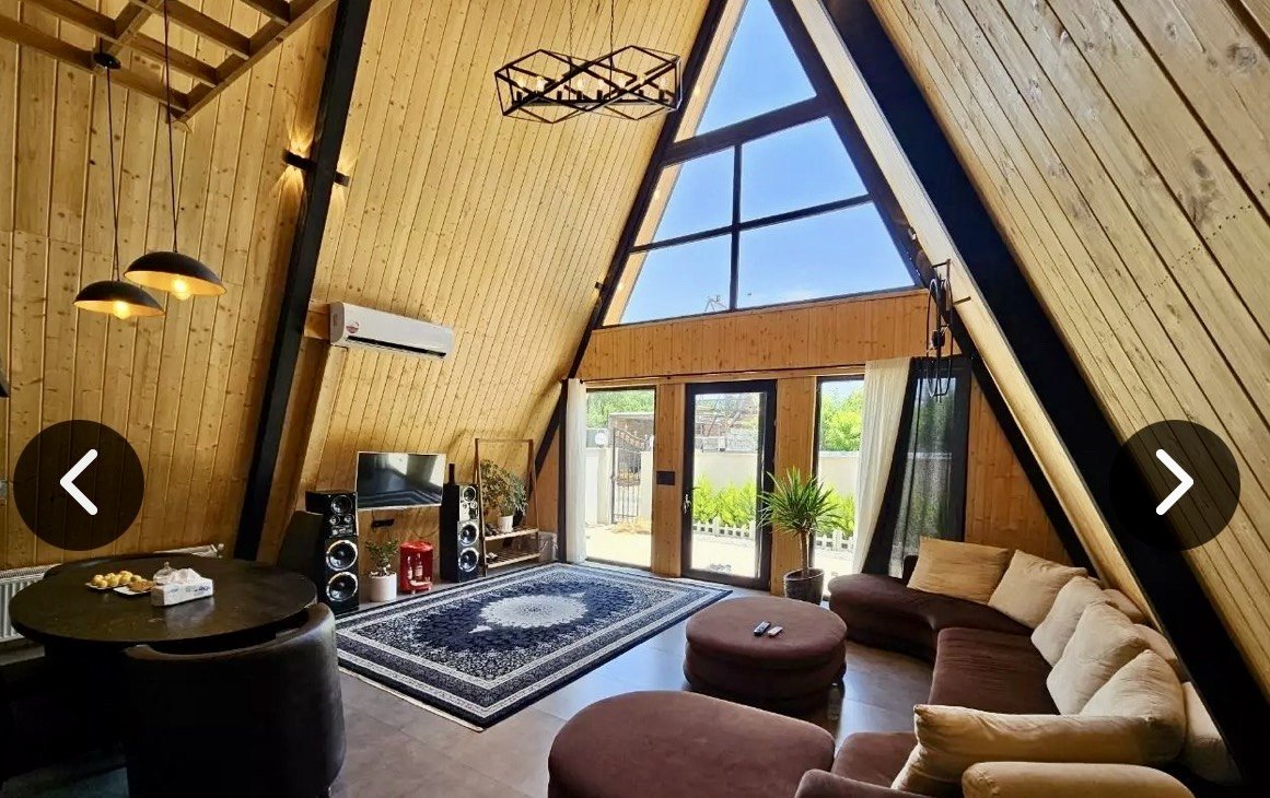 کلبه دوخوابه استخردار آبگرم ایران زمین