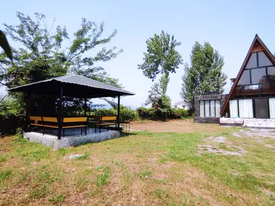 کلبه دوخوابه سوئیسی آرامش 1