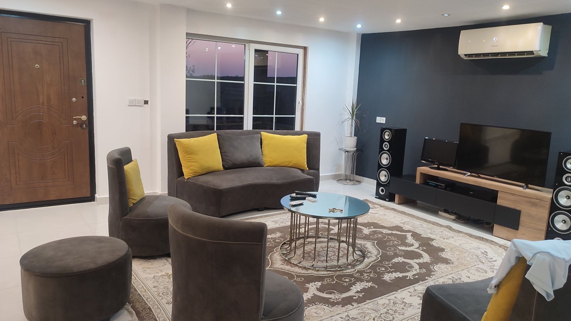 ویلا دوخوابه جنگلی هژبری