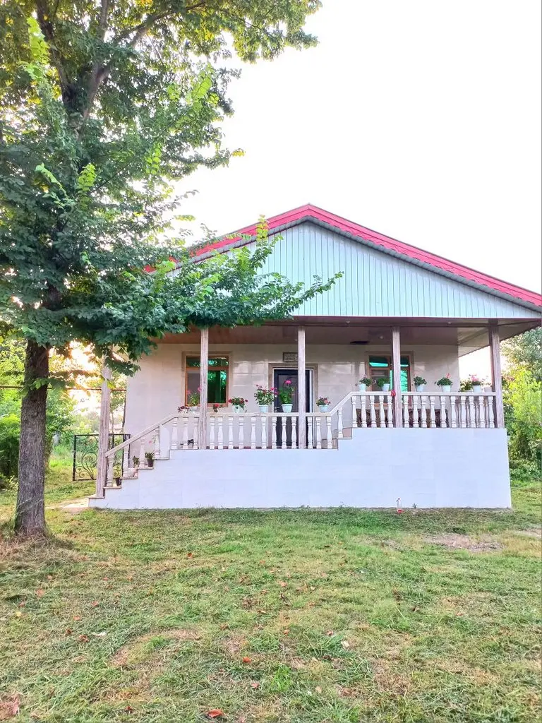 ویلا دوخوابه جنگلی بهارنارنج