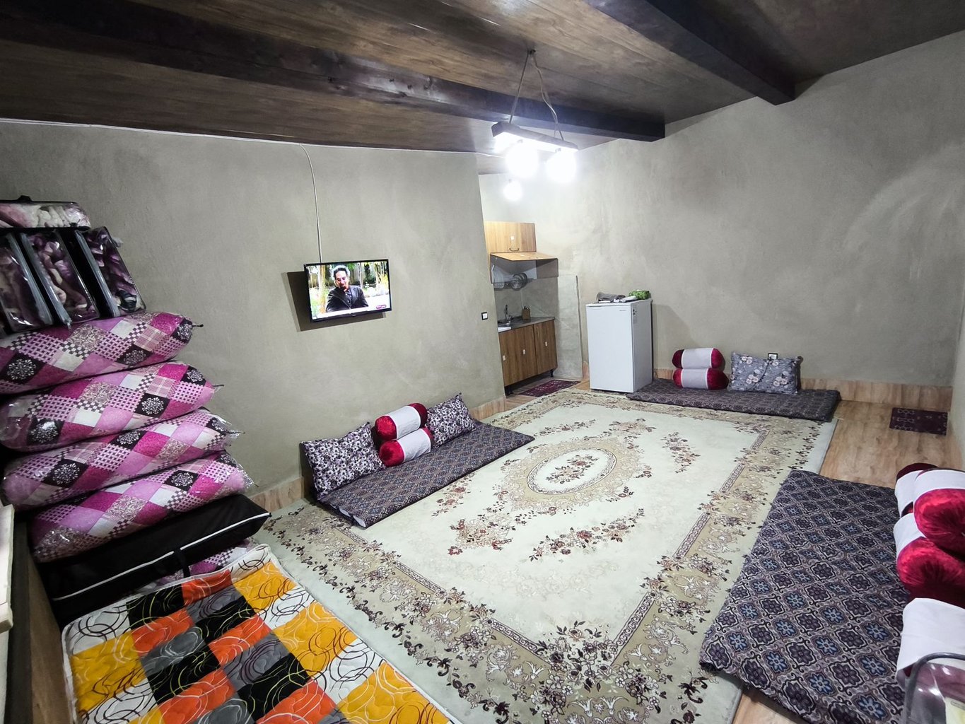 بوم گردی تی تی تگن - واحد اوجا - نمای داخل