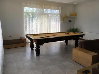 ویلا دوخوابه استخردار آبگرم قلعه گلها