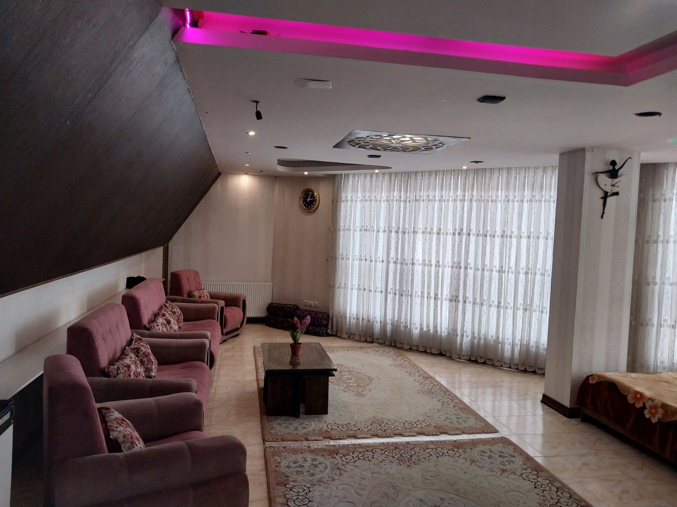 فلت اسفندیار