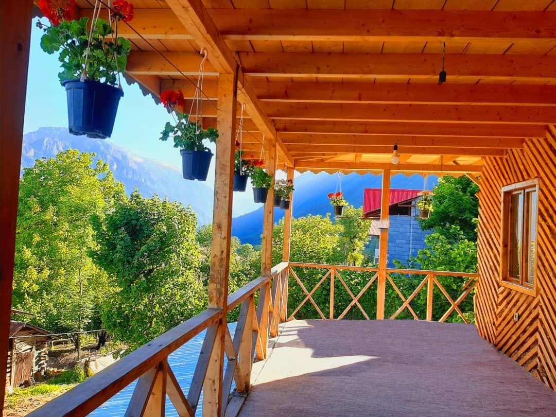 کلبه دوخوابه کاهگلی شانه