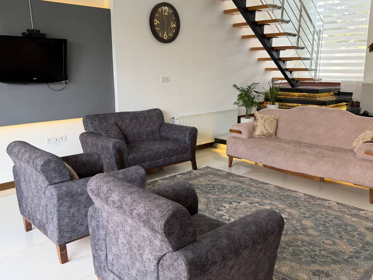 ویلا دوخوابه استخردار دوبلکس ارتا