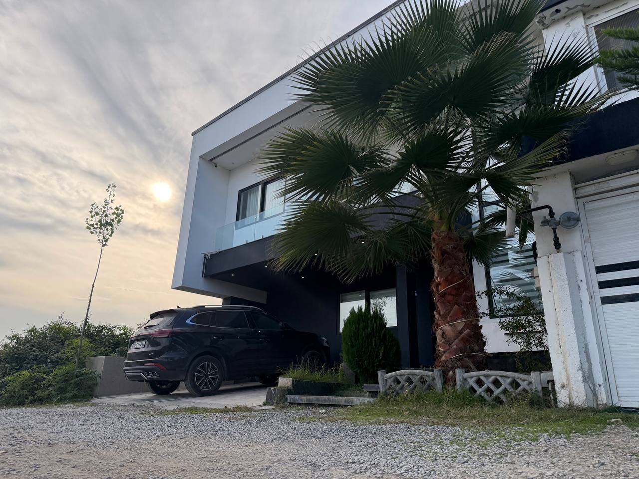 ویلا دوخوابه استخردار دوبلکس ارتا