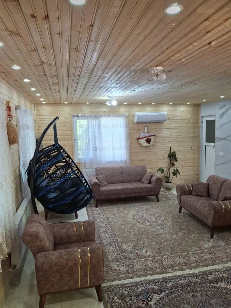 کلبه دوخوابه جنگلی عرفان - پذیرایی