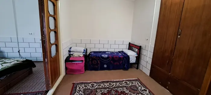 سوئیت یک خوابه محمد سالار - تخت یک‌نفره