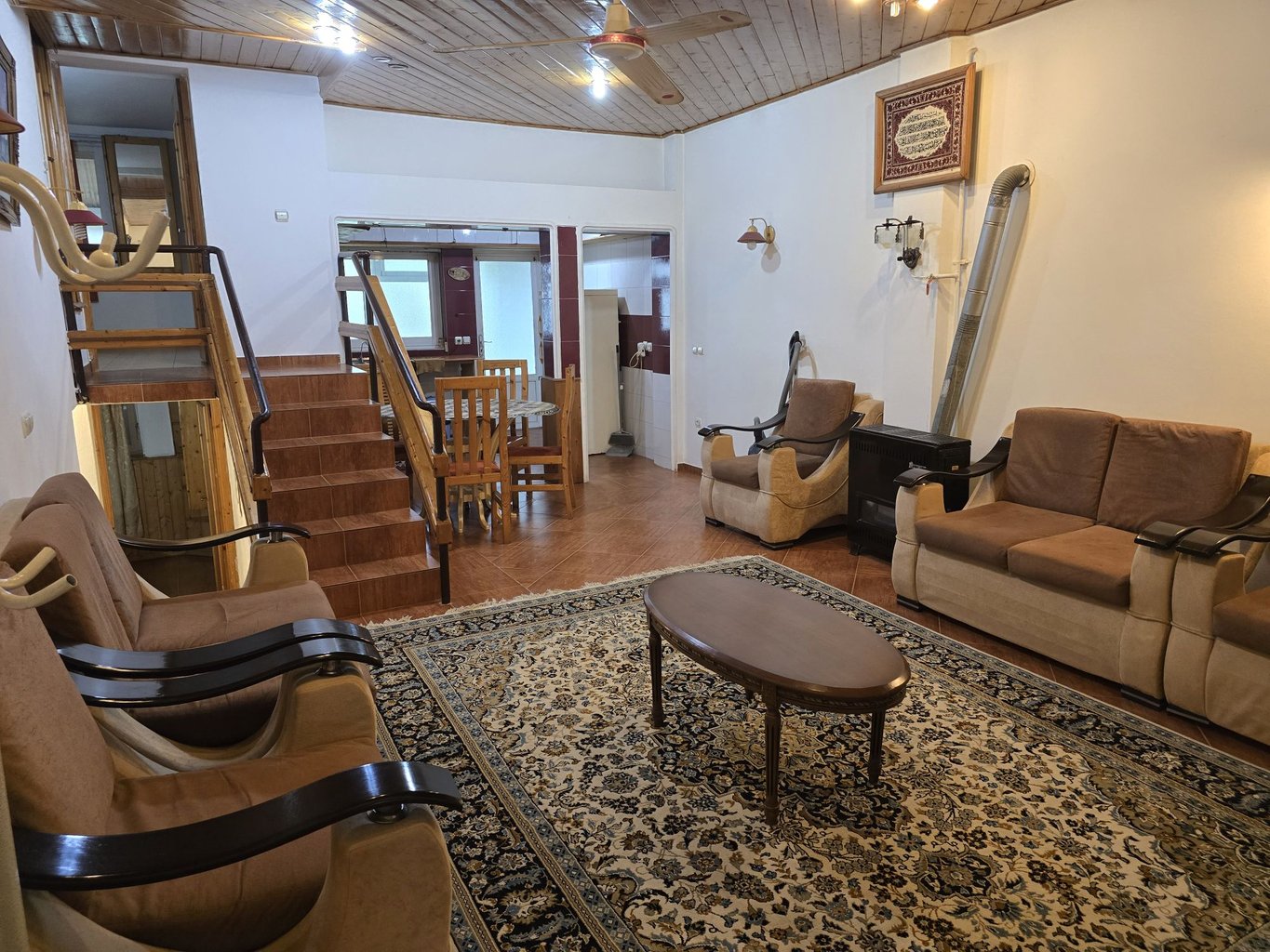 آپارتمان دوخوابه حسینی 2
