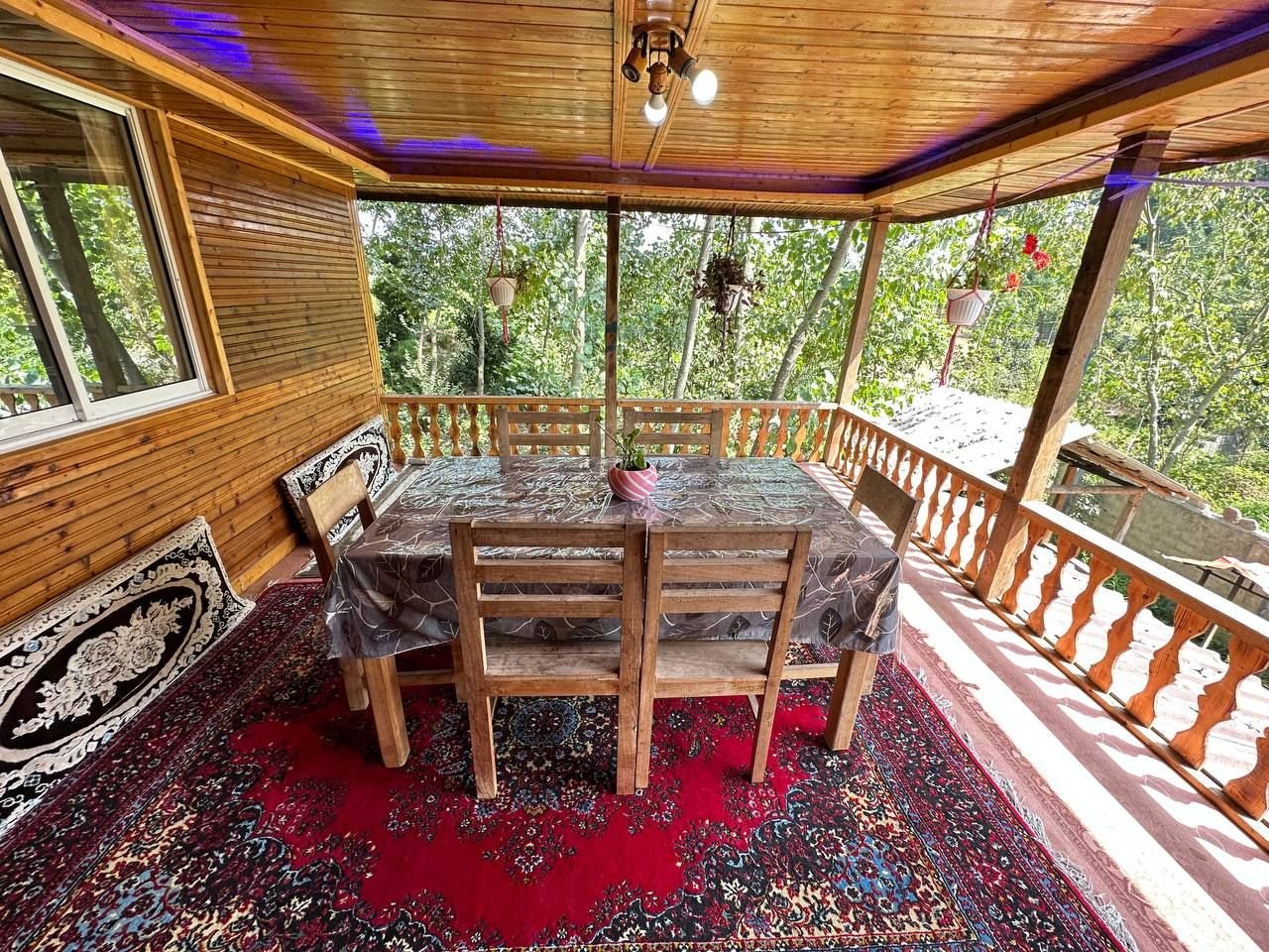 کلبه دوخوابخ چوبی احمدی ۱